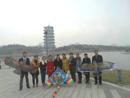 遨游蓝天 放飞梦想