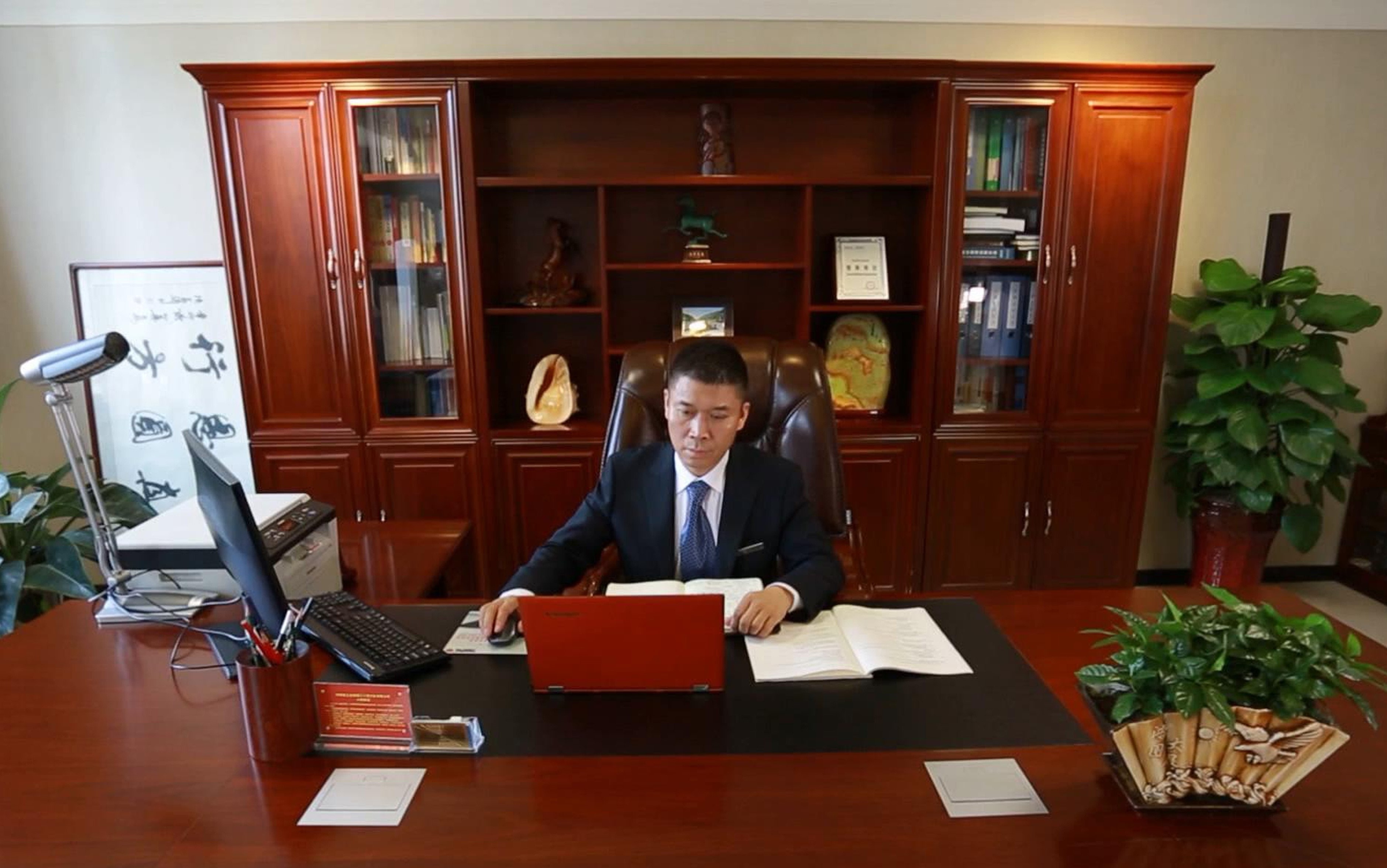 员工风采首篇——胡祺